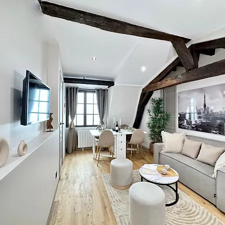 Stunning 2 Bedroom In The Marais Appartamento