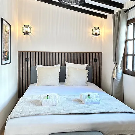 Stunning 2 Bedroom In The Marais * Parigi